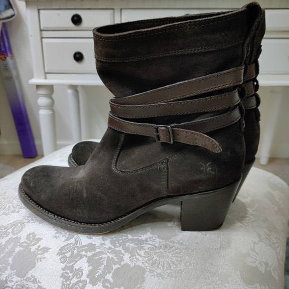 Frye Jane strappy bootie size 8 - Picture 14 of 14